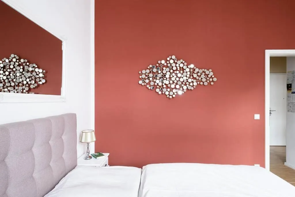Sc 05 By Rockchair Apartments L Superhost Status L 2 Bedrooms Boxspringbeds Balcony Elevator - Cozy Family & Business Flair Welcomes You! Berlin Tyskland