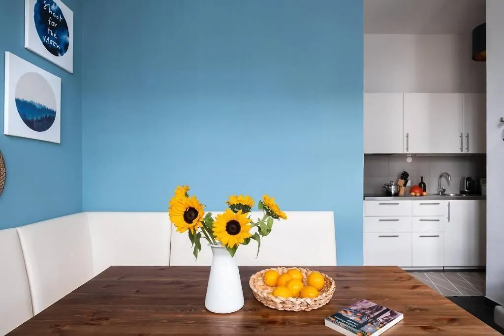 Sc 05 By Rockchair Apartments L Superhost Status L 2 Bedrooms Boxspringbeds Balcony Elevator - Cozy Family & Business Flair Welcomes You! Berlin